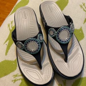 Crocs Sanrah diamanté thong wedge sandal